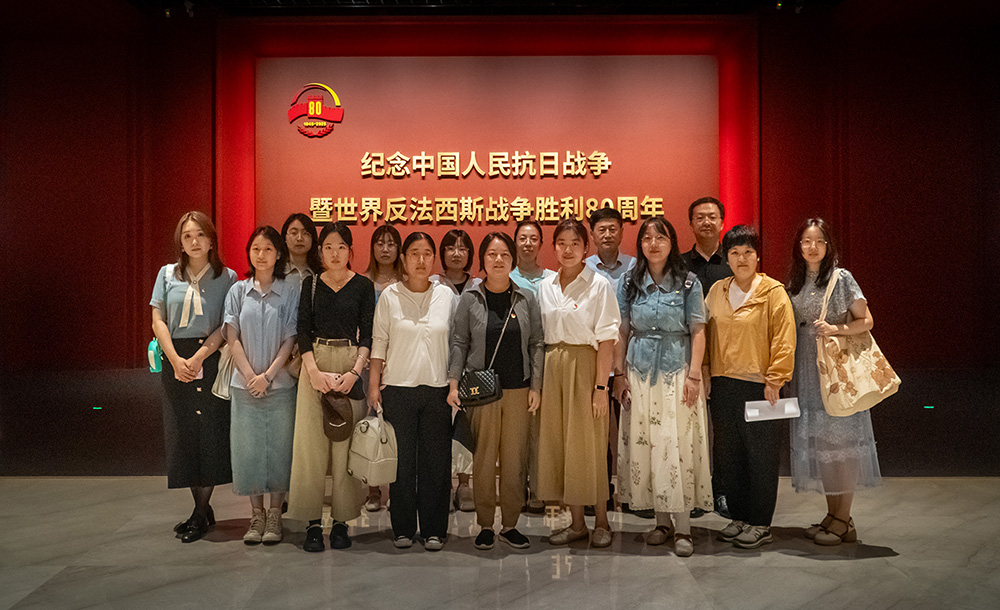 星空体育·「中国」官方网站开展“铭记历史·砥砺前行”专题爱国教育活动